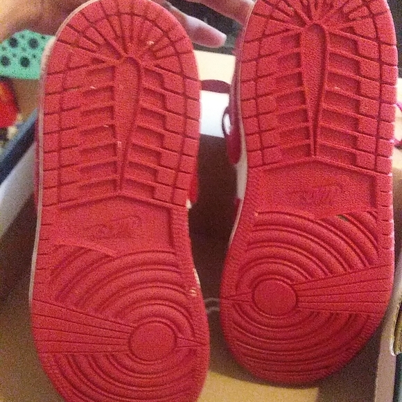 Jordan 1 Retro High Og size 3y Lt iron/varsity red sail - Picture 4 of 4